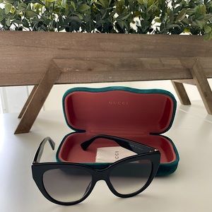 Gucci Sunglasses - Cat Eye